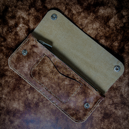 Dubai Wallet – Heritage in Every Stitch